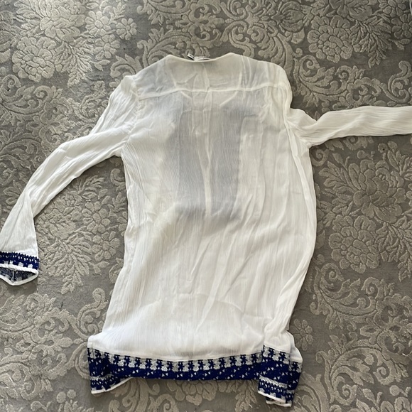 Vineyard vines Solid Embroidered Tassel Cover-Up - Picture 8 of 9